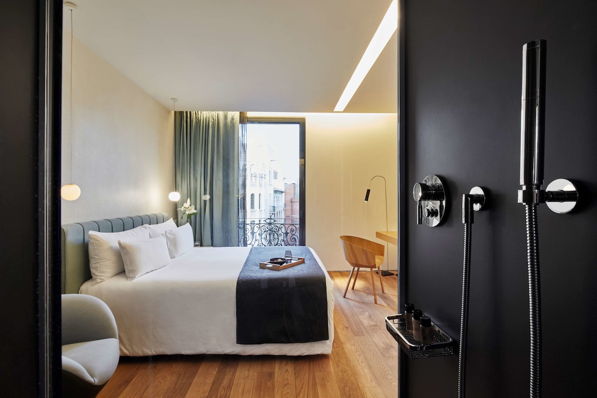 Ohla Barcelona property photograph